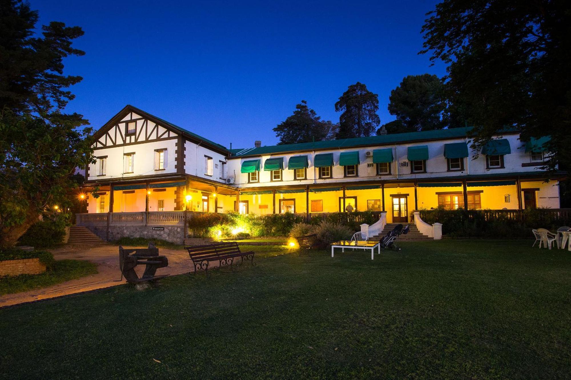 Hotel Yacanto Exterior photo