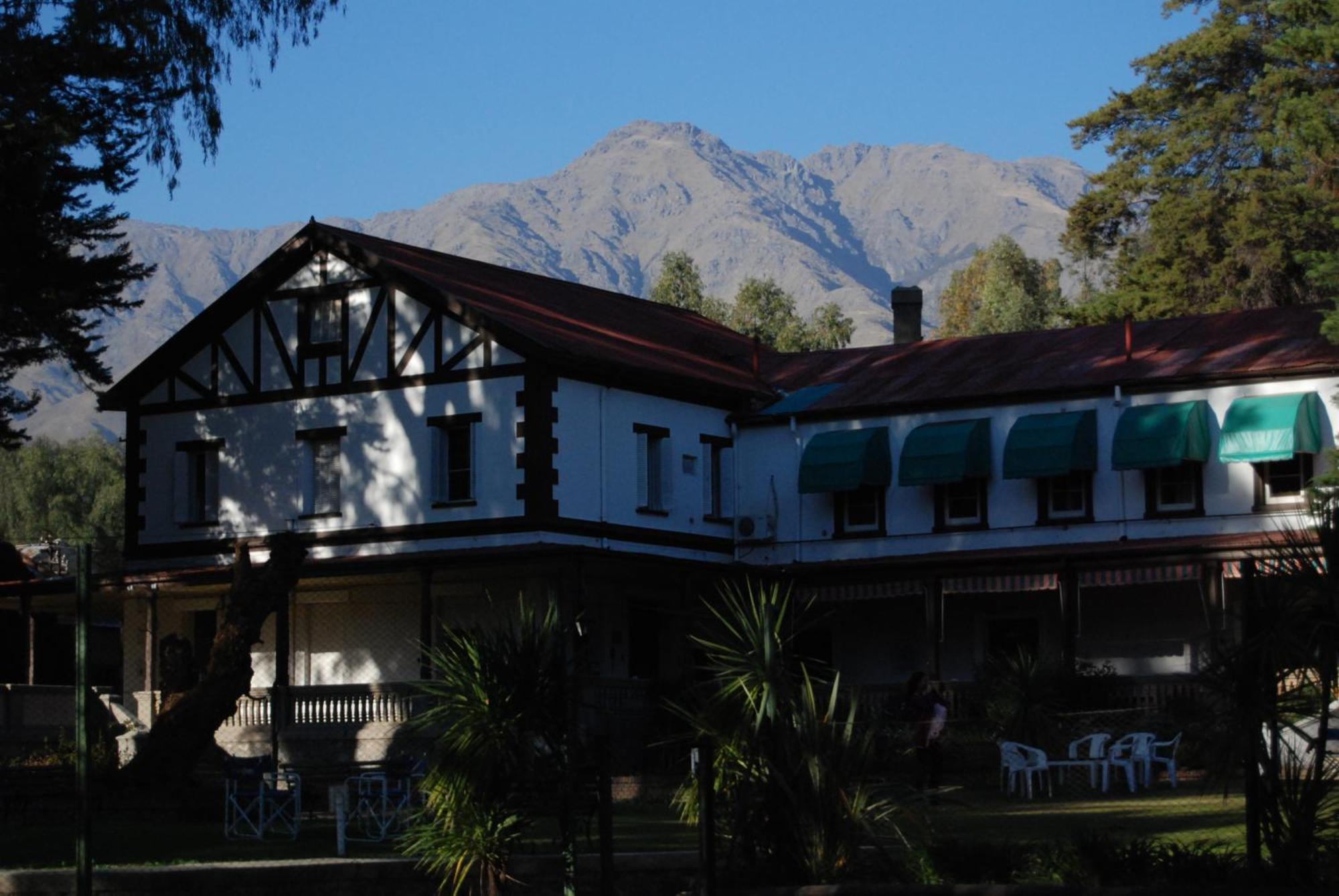 Hotel Yacanto Exterior photo